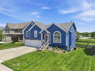 503 River Birch Rd, Raymore, MO 64083
