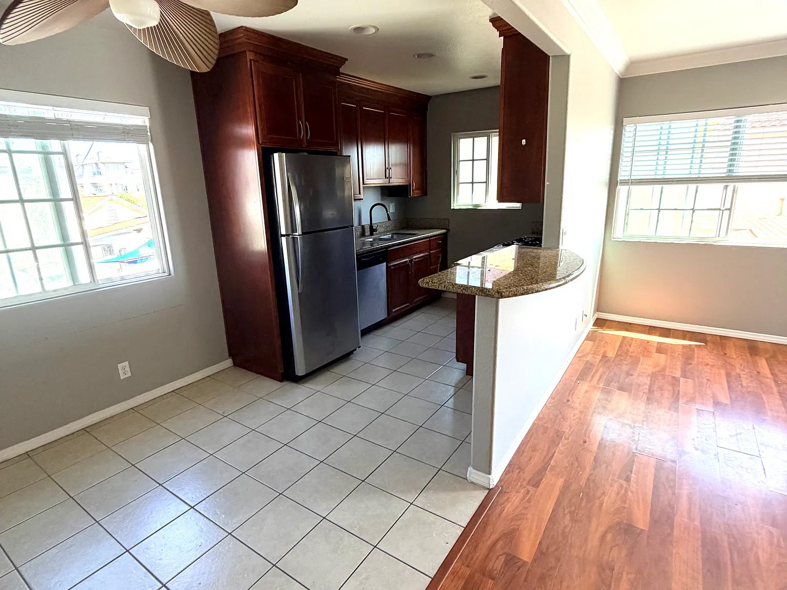 2 bed, 760 sqft, $2,600 — Photo 4