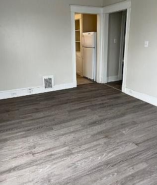 2nd image of 229 Kinsey Ave #2