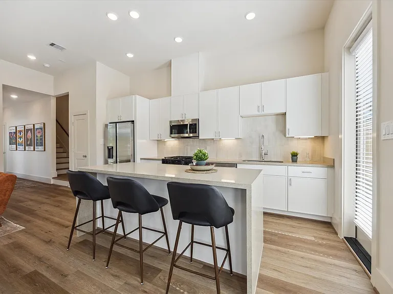 5905 Urban Pines St — Photo 13