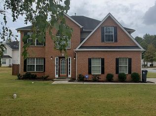 5700 Star Flower Dr, Ellenwood, GA 30294