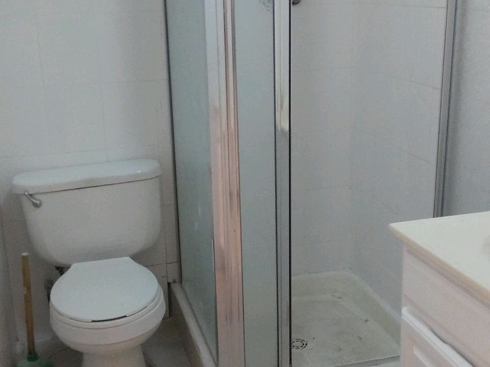 2nd image of 2060 45th St