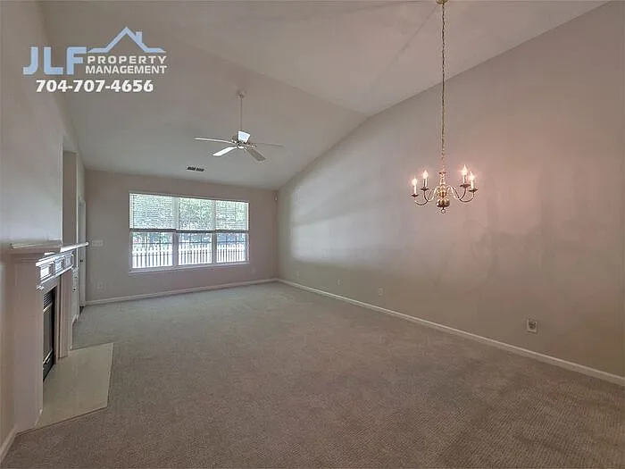 4730 Willow Glen Rd — Photo 7