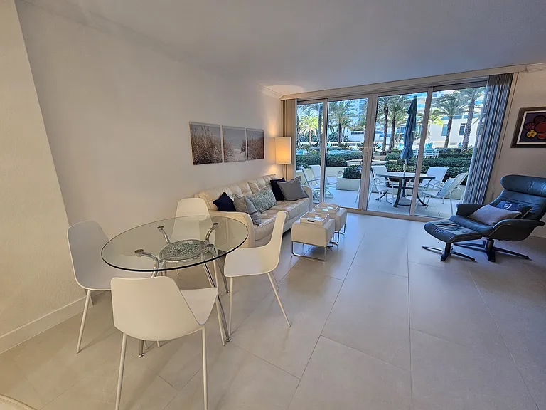 2501 S Ocean Dr #17 — Photo 8