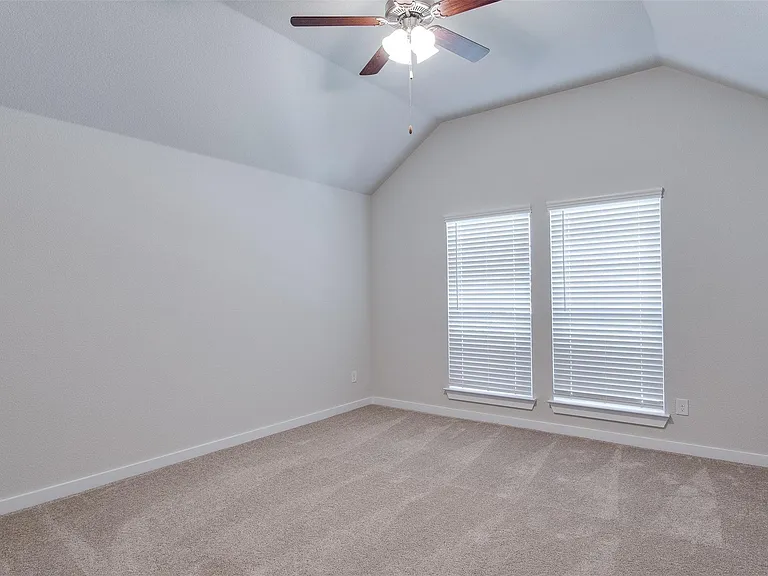 12376 Iveson Dr — Photo 12