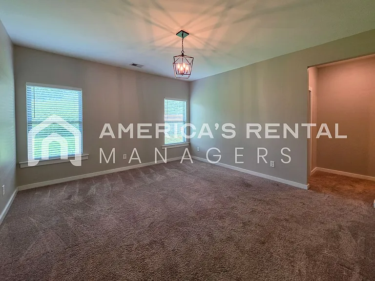 41 Whithall Cir — Photo 39
