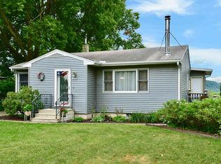 24323 3rd St, Trempealeau, WI 54661