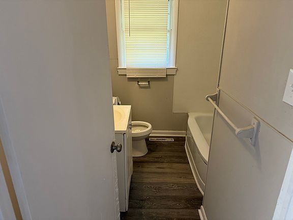 4th image of 968 S Ponce De Leon Cir