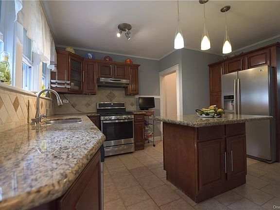 4th image of 297 E Sidney Ave