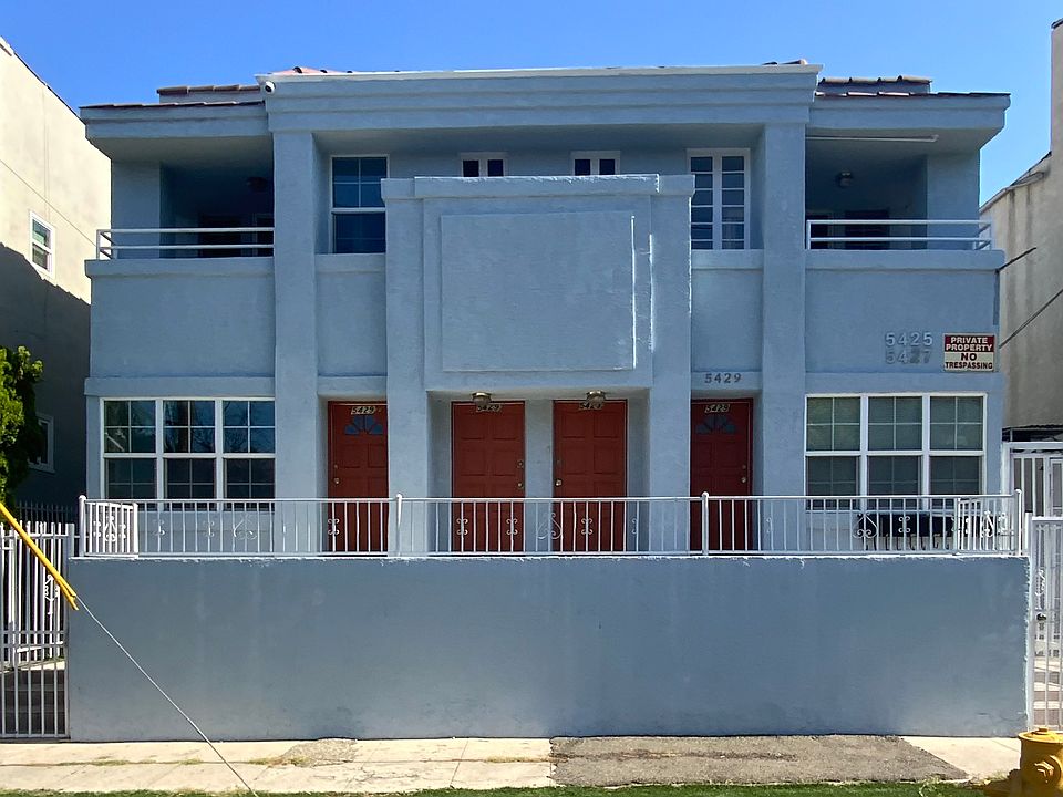 1st image of 5429 1/4 Harold Way