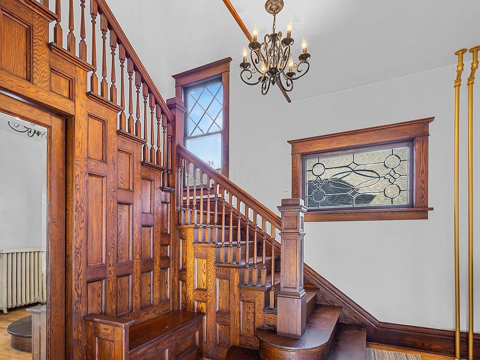 10th image of this home