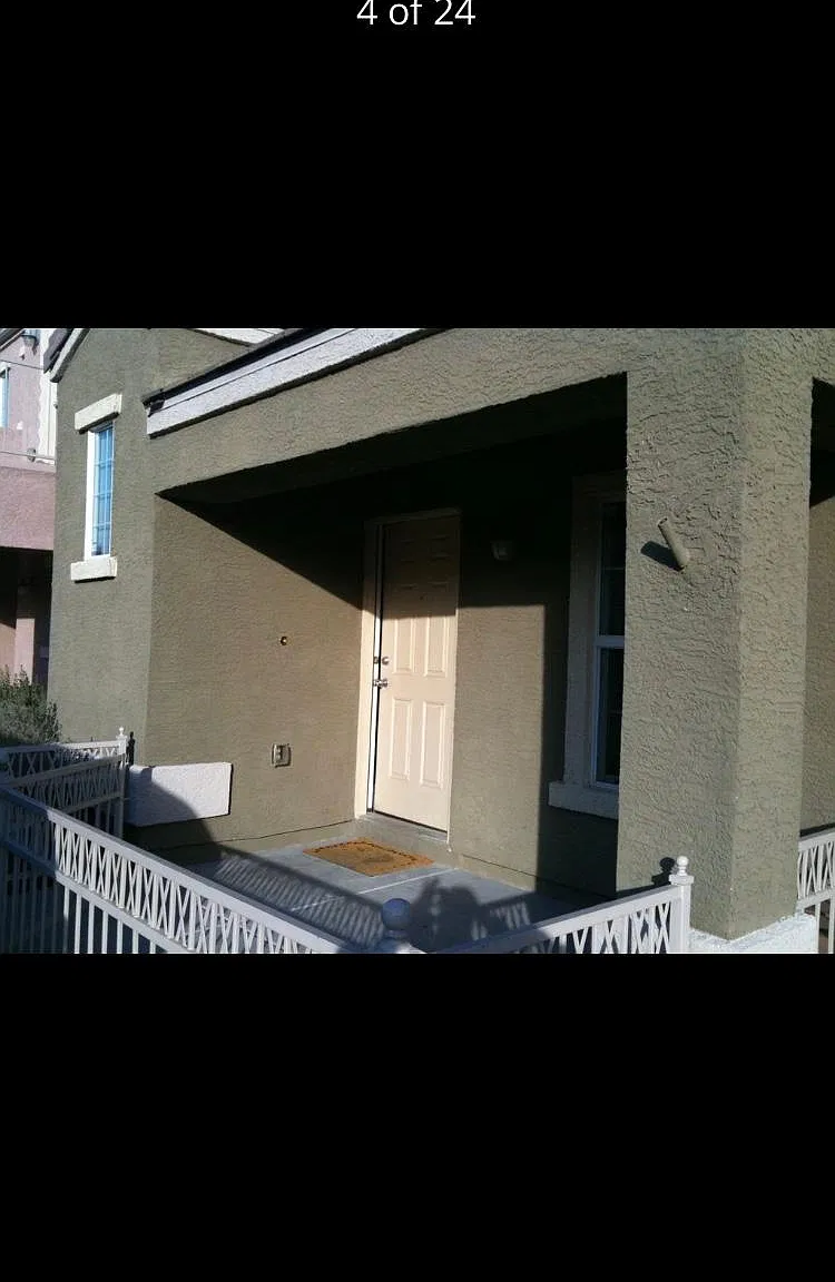 Escarpment St, Las Vegas — Photo 2