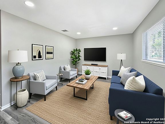 3rd image of 4110 Tropical Dr