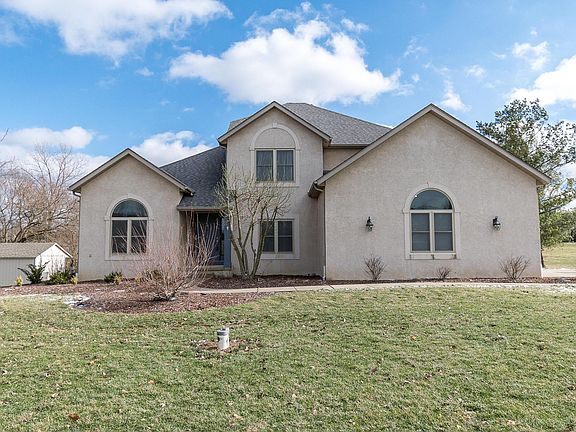 4th image of 8831 Castleview Pl NW