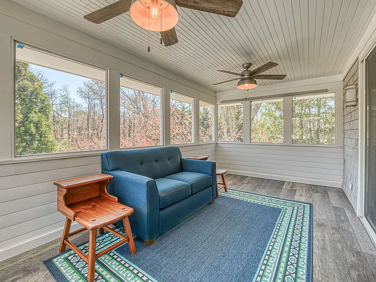 3 Rosebud Ln — Photo 37