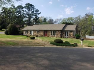 209 Quail Creek Rd, Hot Springs, AR 71901