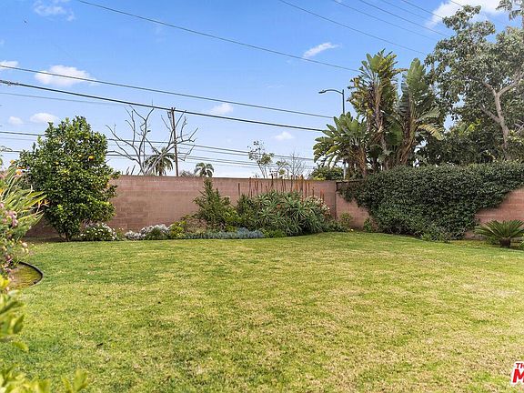 3rd image of 8404 Alverstone Ave