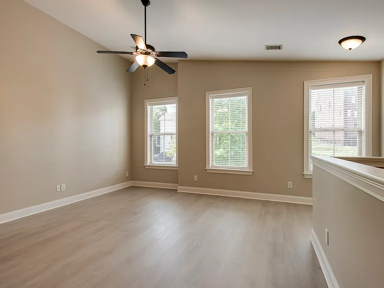 3120 Long Blvd #B — Photo 16