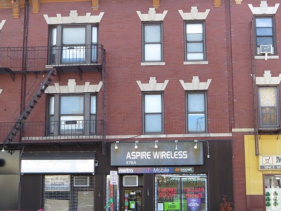 5th image of 401 Saint Barnabas Pl S #2