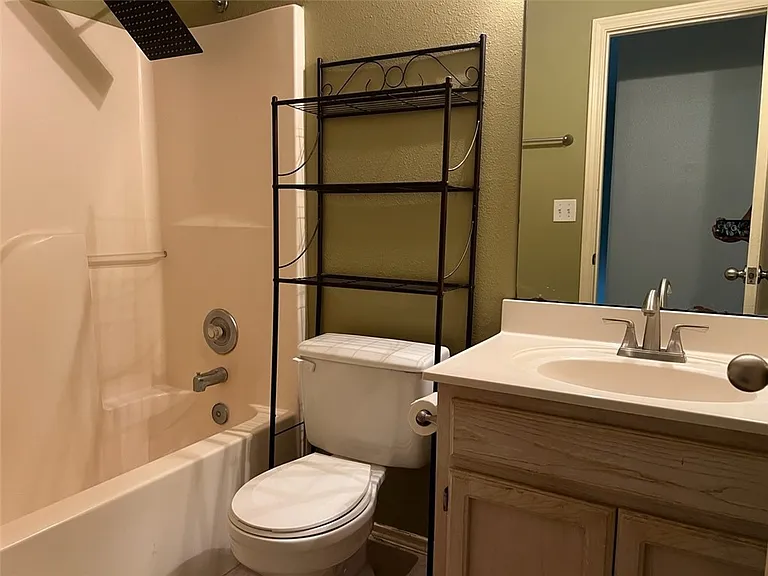 7845 Caribou Dr — Photo 8