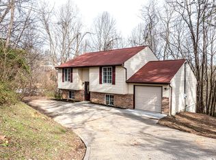 1025 Tramel Rd, Sevierville, TN 37862