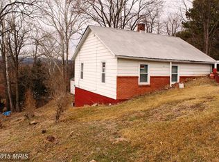 211 Myers St, Hancock, MD 21750