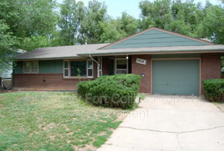 1516 Brentwood Dr — Photo 1