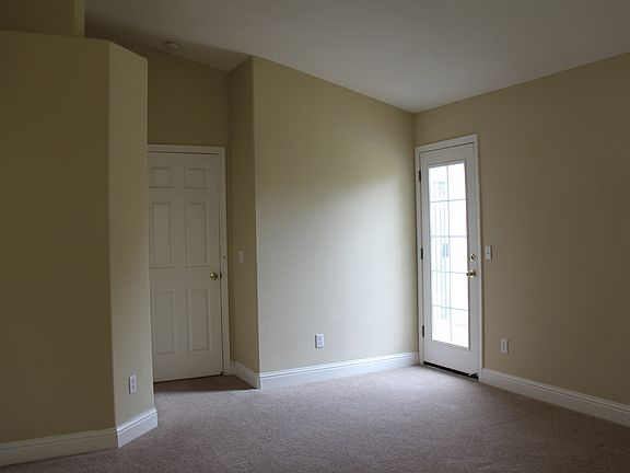 5th image of 3650 Buenaventura Dr