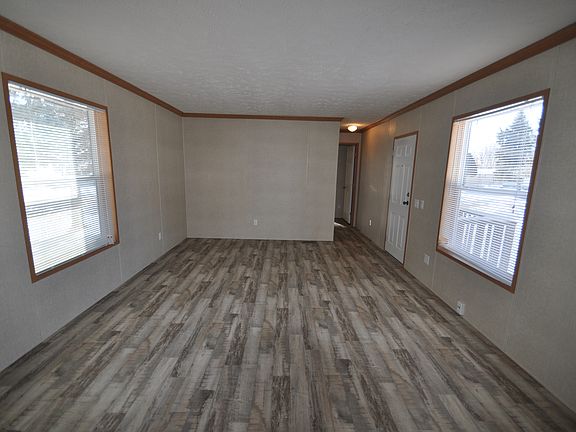 3rd image of W7121 Mariner Cir