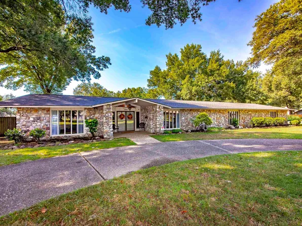 204 Cherry St, England, AR 72046