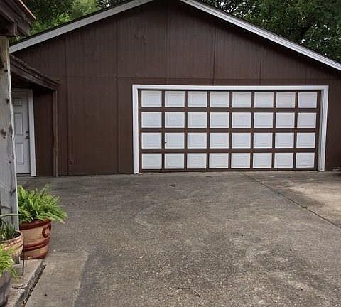 3 car detached oversize garage. Room for boat & autos! Exterior (Hardiboard), recently painted. Plenty of space for all your vehicles. Great space for a basketball game!