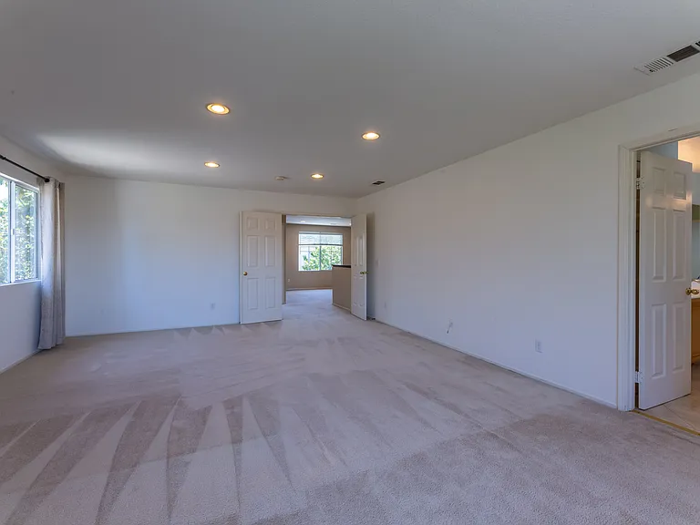 14 Monument Pl — Photo 6