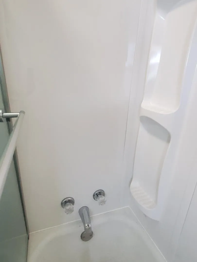629 N. Jefferson St. - APT 2F — Photo 3
