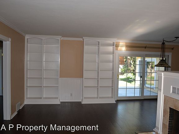 5th image of 10349 Starca Ave