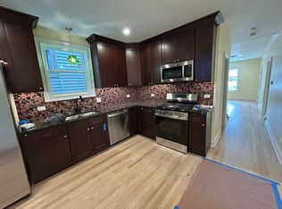 3471 N Kedzie Ave FLOOR 1, Chicago, IL 60618