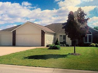 220 White Bridge Ct, Bluffton, IN 46714