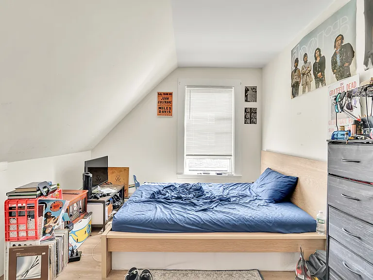 20 Ashford St #20 — Photo 9