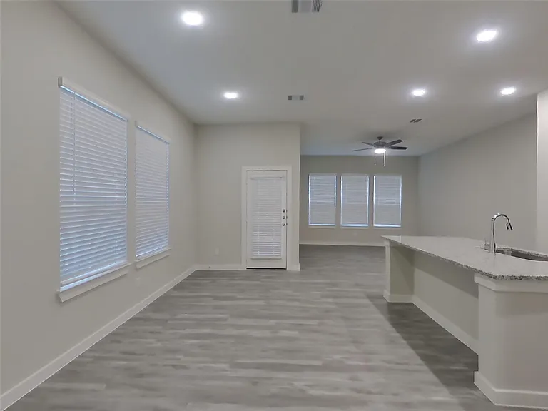 22708 Terrazzo Dr — Photo 4