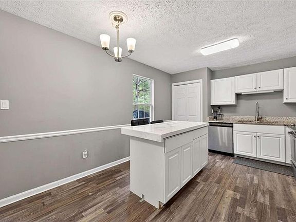 5th image of 234 Hudson Cir
