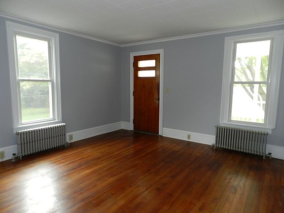 2nd image of 712 Johnson St