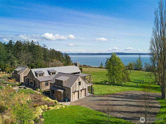 5th image of 2553 Cattle Point Road
