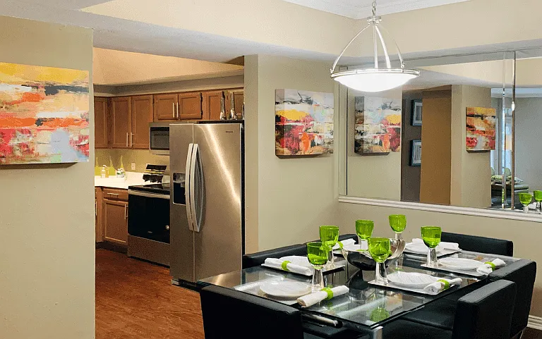 Lanesborough Apartments — Photo 41