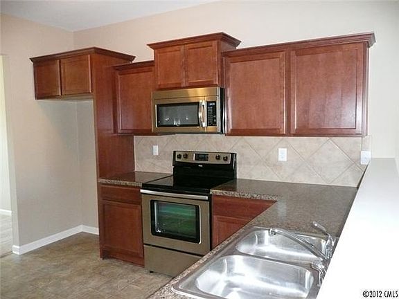 2nd image of 728 Sherman Ct #111