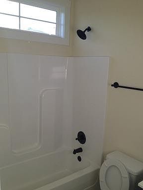 4th image of 3508 E Clay St
