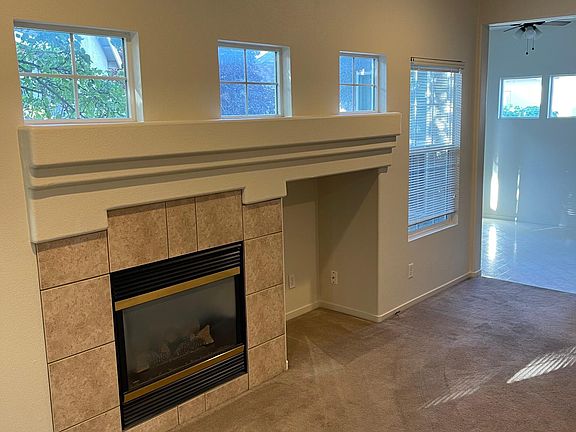 4th image of 5334 Desert Peach Dr