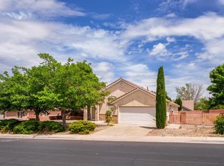 155 S Valley View Dr, Hurricane, UT 84737