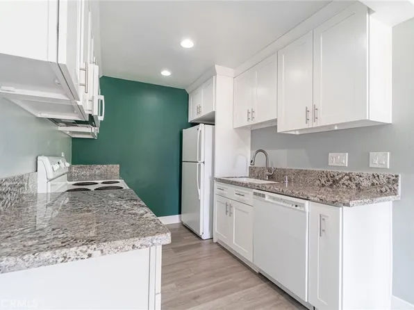 326 S Miraleste Dr Unit 202, San Pedro, CA 90732