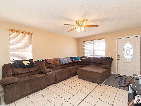 5th image of 1017 Coronado Ave
