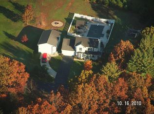 4219 E Summit Woods Dr NE, Rockford, MI 49341