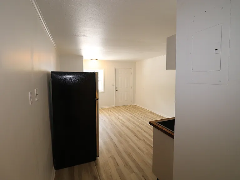 21 Larue St #7 — Photo 6